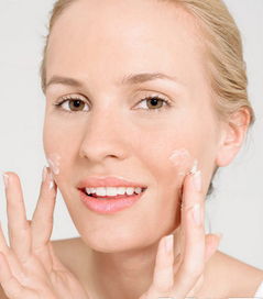 卸妆后怎么挽回皮肤,卸妆后修复肌肤小技巧