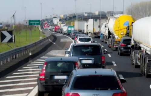 车辆差点逆行怎么挽回，差点逆行的车辆如何拯救？