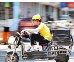 外卖小哥挽回生命,外卖小哥奇迹生还