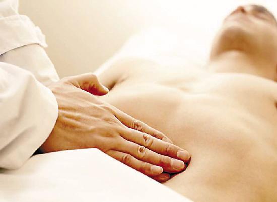 癌症晚期肚胀怎么挽回，晚期癌症患者肚胀的治疗方法