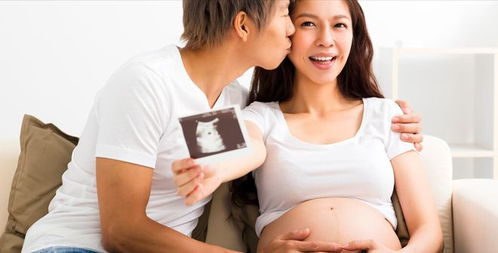 装病挽回劈腿女友，如何假装生病挽回出轨女友？