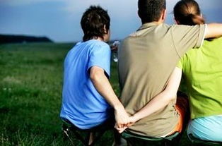 老婆出轨全家出动挽回,全家出动挽回老婆的出轨行为