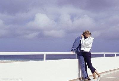 挽回时男友很冷漠,冷漠男友，如何挽救我们的关系？