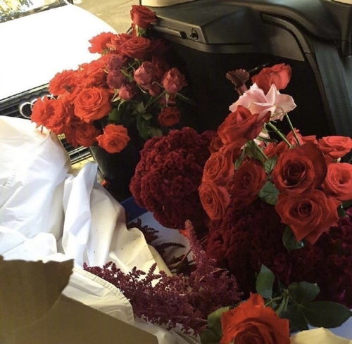 道歉挽回花束文案简短，抱歉致歉，用花束表达对您的歉意