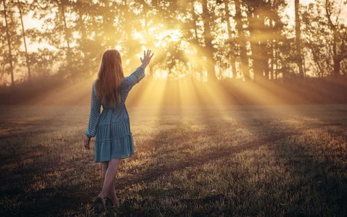 女方能主动挽回吗,女方主动挽回爱情，可行吗？