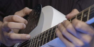 用乐器挽回前女友,用吉他弹奏挽回前女友