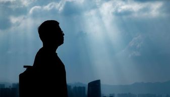 被抛弃然后回来挽回,挽回与重逢：原标题被遗弃后的崭新再次命名