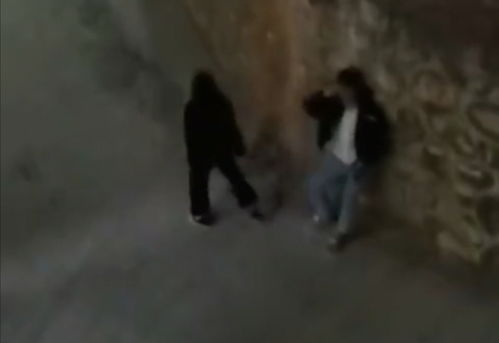 女朋友冷落挽回女友,劝和不劝分，如何挽回失落女友？