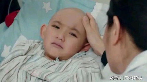 自闭医生挽回女孩生命,医生抢救女孩生命，情感故事感人