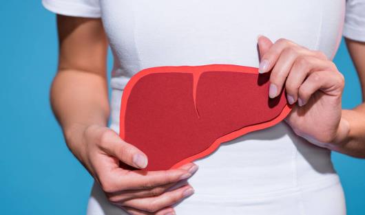 经期喝了白酒怎么挽回,喝白酒对经期的影响及修复方法