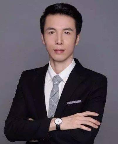 李悦爱情挽回师,李悦：爱情救世主