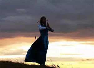 放下挽回不了的过去,过去不再挽回，从此放下。