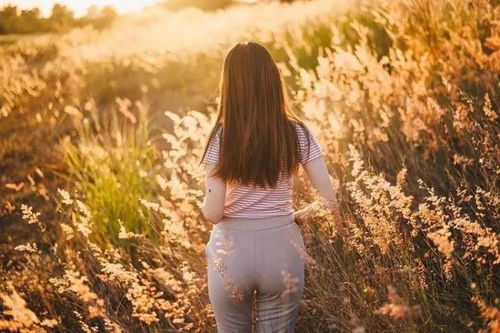 女生拼命作挽回你,女生苦苦挽回，不离不弃