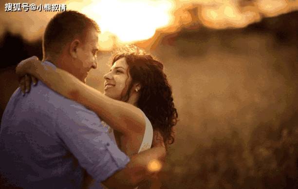 男人如何主动挽回爱情,挽回爱情的秘诀：男人如何主动