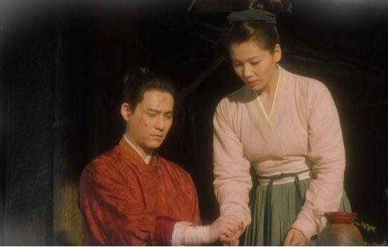 用钱可以挽回女友吗,钱能拯救感情吗？重新构想一个标题