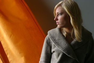 前任找到新欢怎样挽回,如何挽回：前任新欢怎么办？