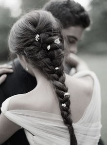 痴情女挽回男友,女子爱情坚定，成功挽回前男友