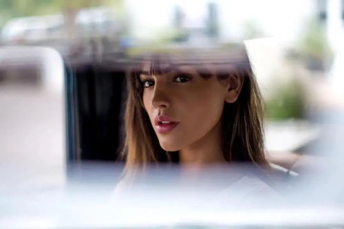 前任想挽回女朋友,努力挽回女友的前任