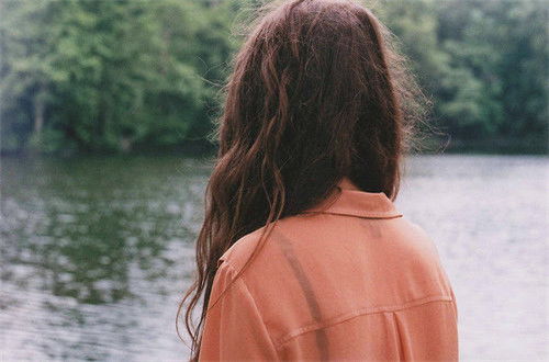 想挽回丢弃的女儿,重新拉回迷失女儿的心