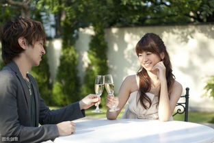 吵架不会挽回的女生,冷战只会加深女孩的痛苦