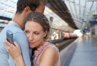 女人不挽回出轨男人,如何应对出轨男人