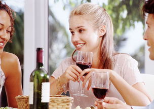 女生喝酒了怎么挽回,怎样挽回女生误喝酒后的关系