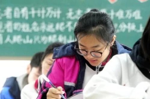 找老师挽回她的学生，使用这些技巧，老师成功将离开学校的学生留了下来