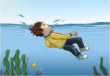 挽回孩子生命视频,惊险！勇救溺水儿童的妈妈！