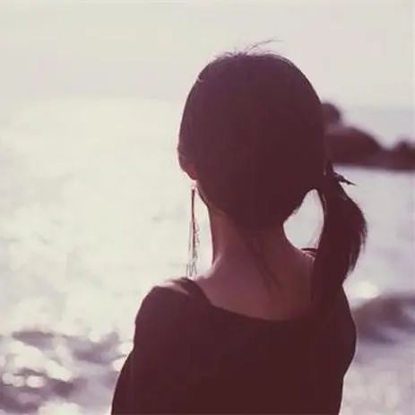 无力挽回头像女,挽留无力，分手在即