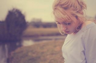 打了女友送礼物挽回，男子送出心意，重拾女友芳心