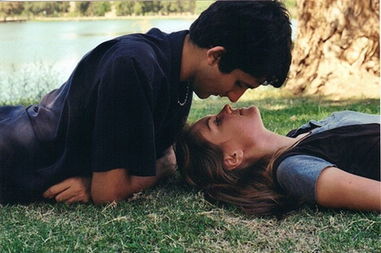 错误挽回感情文案爱情,挽回感情的正确方法，让爱重回你我心间