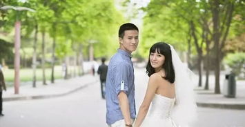 情侣吵架了挽回的话,挽救爱情，争吵后重逢