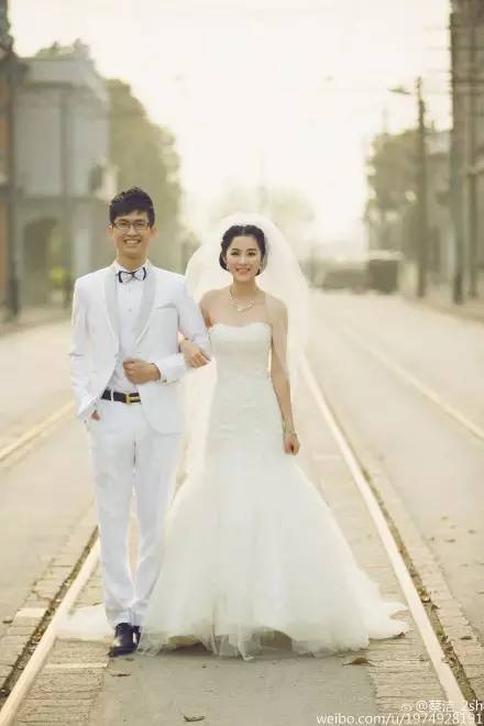 穿婚纱挽回爱情,穿上婚纱重拾爱情