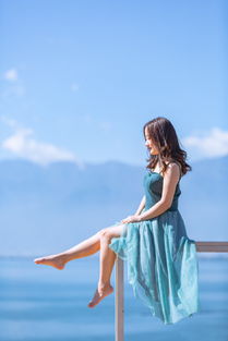 跳河挽回小姐姐感情,勇敢跳河，挽回美女深情