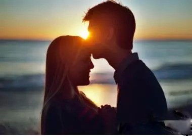 挽回出轨男人情话,挽回出轨男人的10句情话