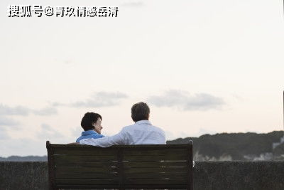 把我甩了怎么挽回，重新追求前任：如何挽回那个甩了你的人？