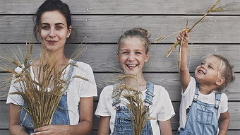 母亲假装断臂挽回孩子,母亲装断臂拯救孩子