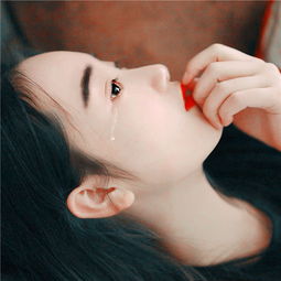 女人痛哭挽回男人视频,痴情女子流泪不顾一切重获男心