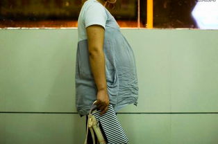 挽回男友制造假怀孕,假扮怀孕：挽回前男友的另类方法