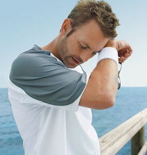 最凶狠的挽回方式男生，男生最野蛮的挽回方法，让她心悸不已！