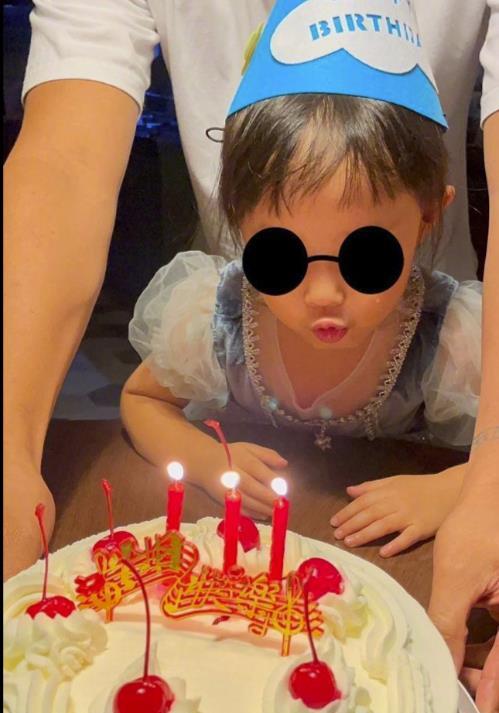 挽回前妻生日送什么,如何用生日礼物挽回前妻？)