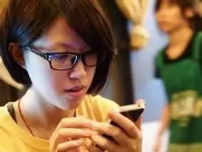 沉迷游戏怎么挽回老婆的话，如何重拾婚姻：走出游戏上瘾的阴影