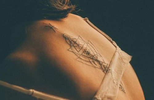 摩羯座变心如何挽回他人,挽回变心摩羯座方法