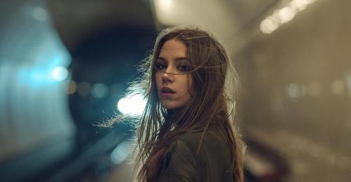 虚荣高傲女人好难挽回,如何挽救虚荣自大的女人？