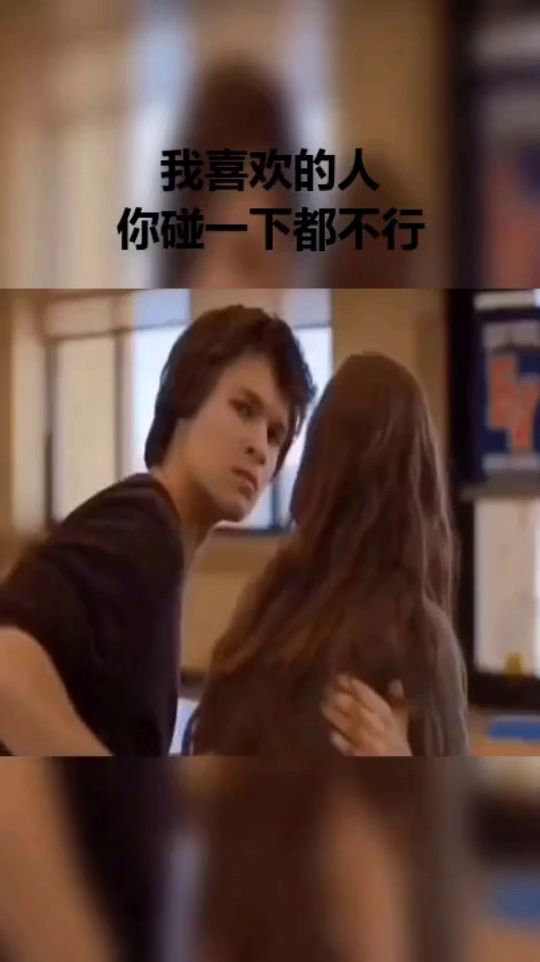 小伙现场挽回女朋友,男孩现场挽回女友