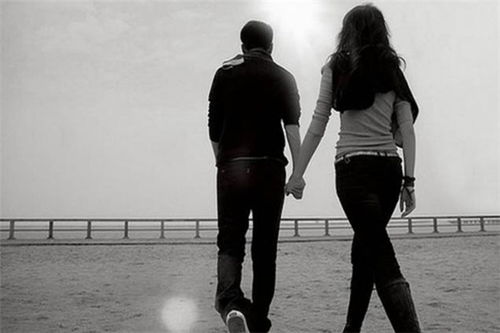 分手还该不该挽回,分手后是否挽回？