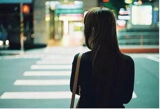 挽回前男友句子伤感,失去你，我又该如何生活-伤感的挽回前男友句子重新编写的新标题