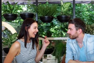 男友刚分手想挽回,分手男友如何挽回？