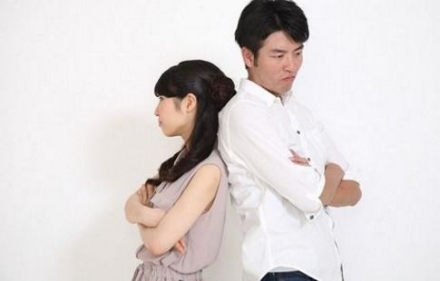 前男友想重新挽回,前男友试图复合)