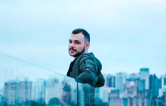 男生提分手不挽回,男生分手不回头，如何应对？